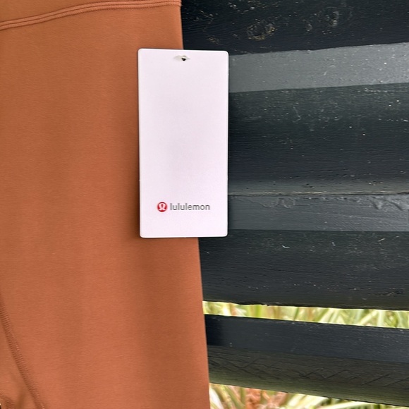 NWT Lululemon Athletica Align Leggings - Picture 2 of 6